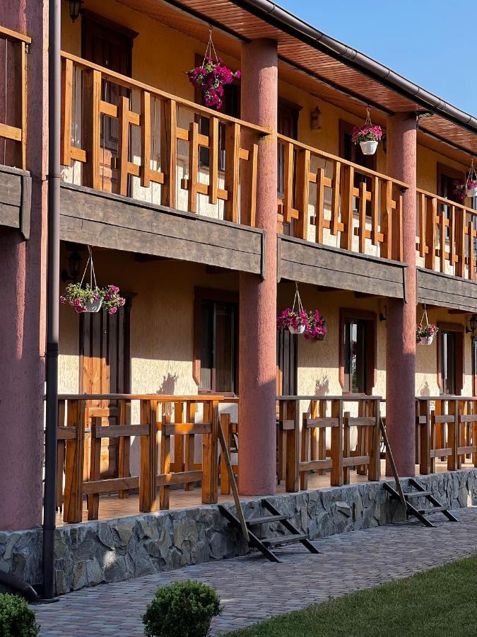 Edelweiss House Hotel Svityaz' Exterior photo